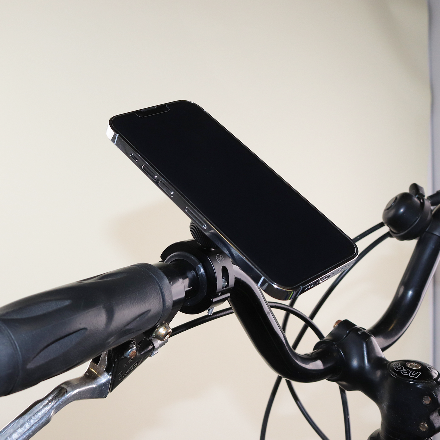 HandleBarBikeMount-SimplTouch-B5